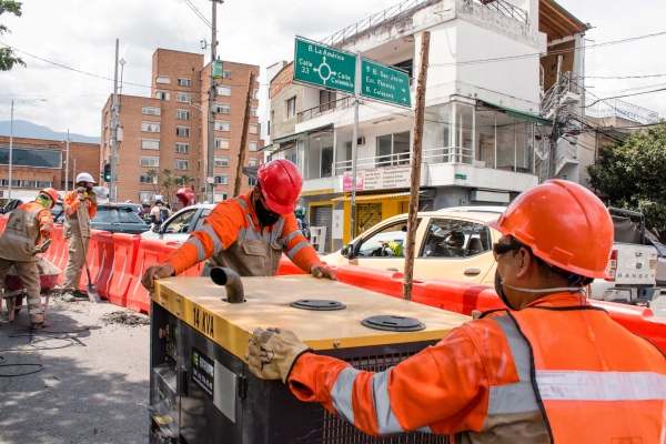 Obras públicas en Medellín generaron más de 50.000 empleos directos en 2020