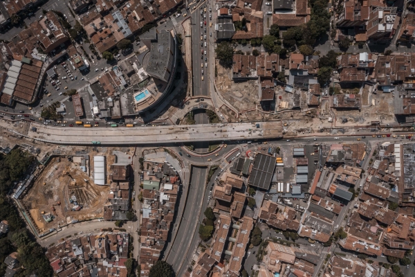 Un nuevo hito en las obras de Medellín: culminó el vaciado de la losa superior del intercambio vial de San Juan