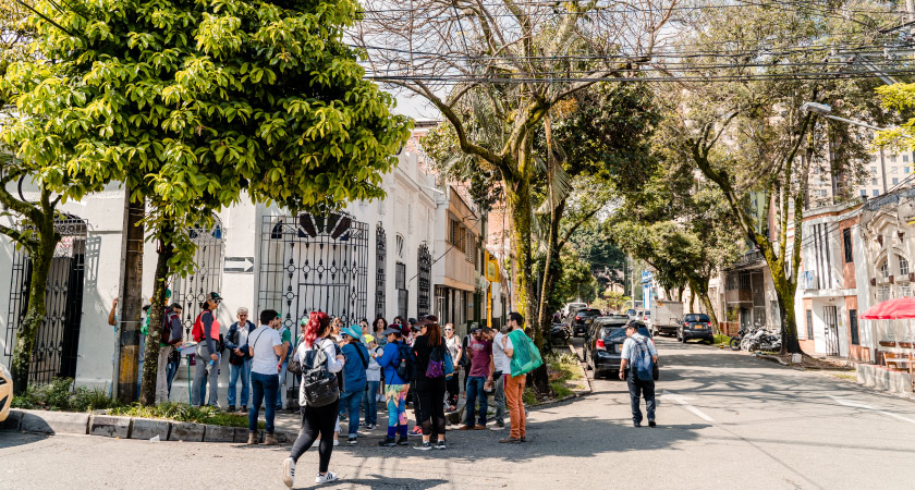 cinco rutas cuentan la transformacion del corazon de medellin