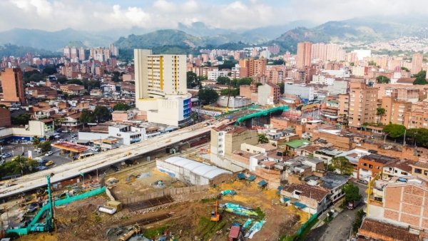 A buen ritmo avanzan los intercambios viales de la avenida 80 con las calles Colombia y San Juan