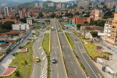 El intercambio vial de Colombia con la 80 reverdece con cerca de 6.000 metros cuadrados de nuevas zonas verdes