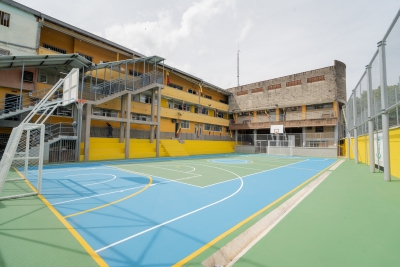 La transformaci&oacute;n educativa tambi&eacute;n avanza con el mejoramiento de m&aacute;s de 80 placas polideportivas en Medell&iacute;n