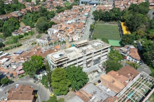 Obras de la sección escuela de la Institución Educativa Alejandro Echavarría avanzan en un 50%