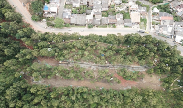 En un 80% avanzan obras de mitigación de riesgos en la quebrada La Cascada, en Robledo